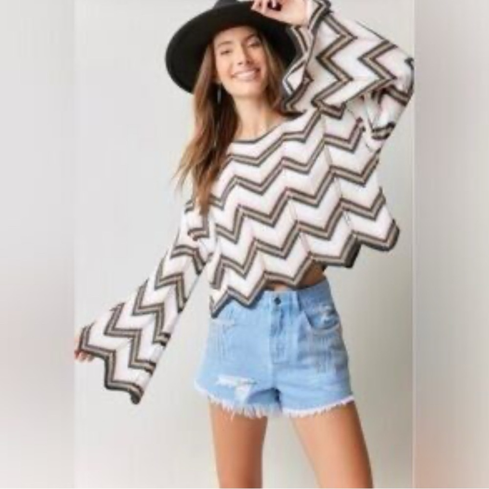 Audrey Parks Francescas Crop Bell Sleeve Chevron Open Knit Crochet XS fits S
